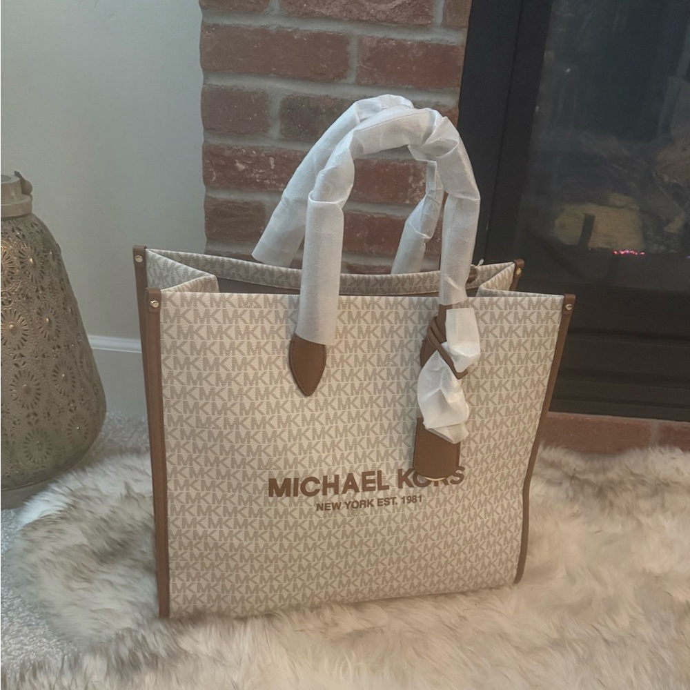 Michael Kors Cream and Brown Signature Tote